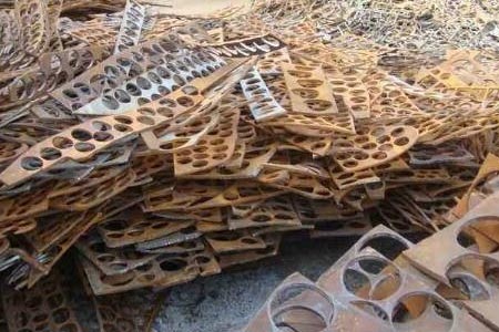 洪江新街桌椅板凳设备回收